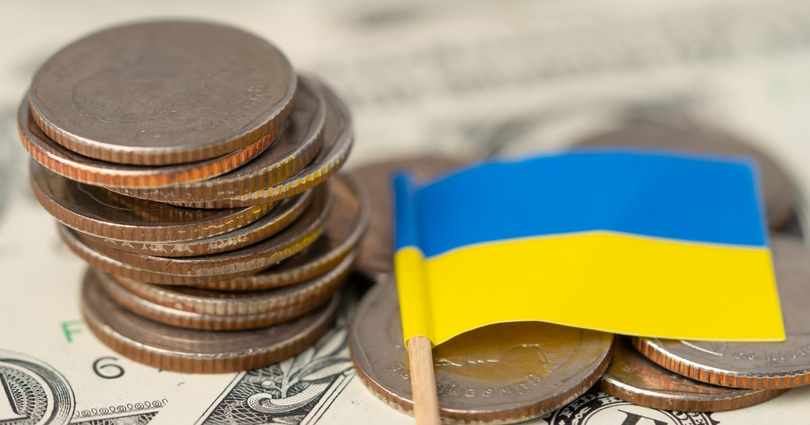 Jak wysłać pieniądze na Ukrainę i jakie metody są najszybsze?
