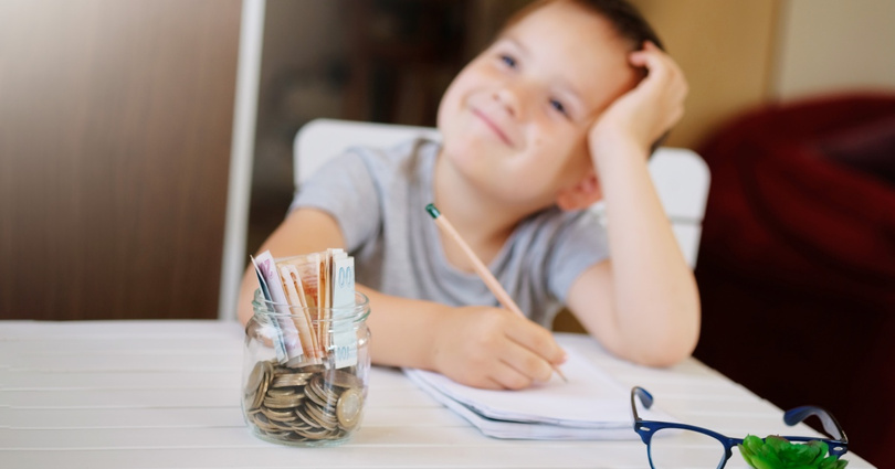 Darowizna na konto dziecka – limity, podatki i zgłoszenia do Urzędu Skarbowego. Darowizna na konto dziecka – limity, podatki i zgłoszenia do Urzędu Skarbowego.