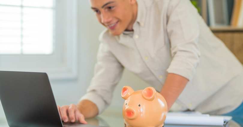 Czy nastolatek może inwestować? Opcje i możliwości dla osób poniżej 18 roku życia.