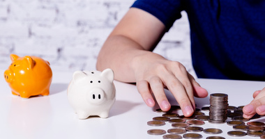 Darmowe konto dla nastolatka – jak uniknąć opłat za konto, kartę i bankomaty?