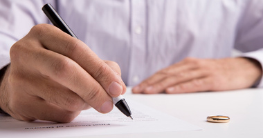 Intercyza a spadek – jak umowa majątkowa wpływa na dziedziczenie?